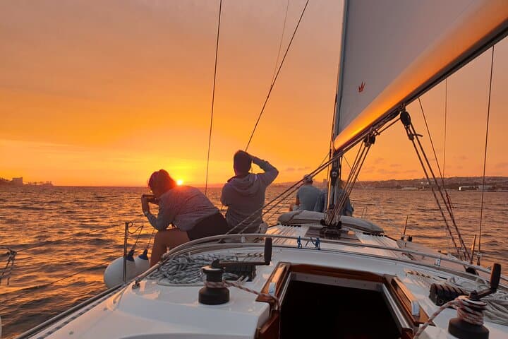 Tagus Sunset & Daytime Lisbon Cruise: History, Views & Wine photo 4