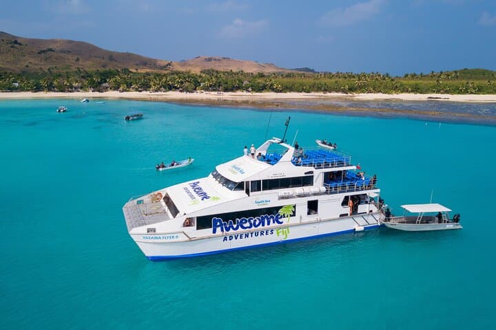 Yasawa Islands Explorer Cruise from Denarau — Day Trip with Lunch