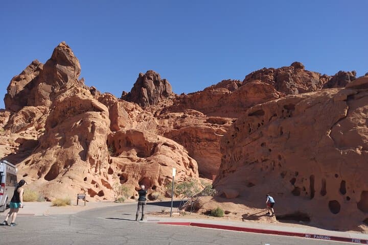 Valley of Fire State Park Day Tour from Las Vegas — Beehives, Petroglyphs & White Domes photo 3
