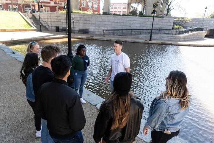 Nashville Downtown Insta Mural Walking Tour: Best Murals & Photo Tips photo 4