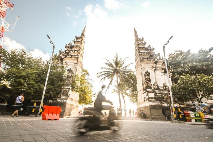 Full-Day Private Bali Highlights Tour: Ubud Monkeys, Rice Terraces, Temples & Beaches photo 6