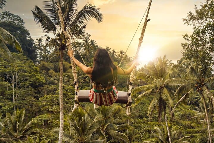 Ubud Day Tour Guide: Tegalalang Rice Terraces, Tegenungan Waterfall & Monkey Forest photo 3
