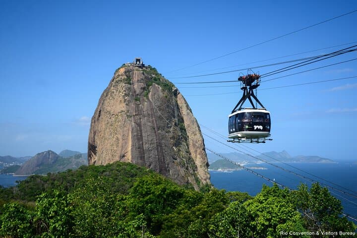 Sugar Loaf Mountain and Rio's Iconic Beaches Tour