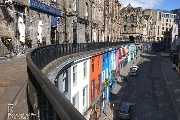 Royal Mile Walking Tour — Explore Edinburgh Old Town with a Local Guide photo 4