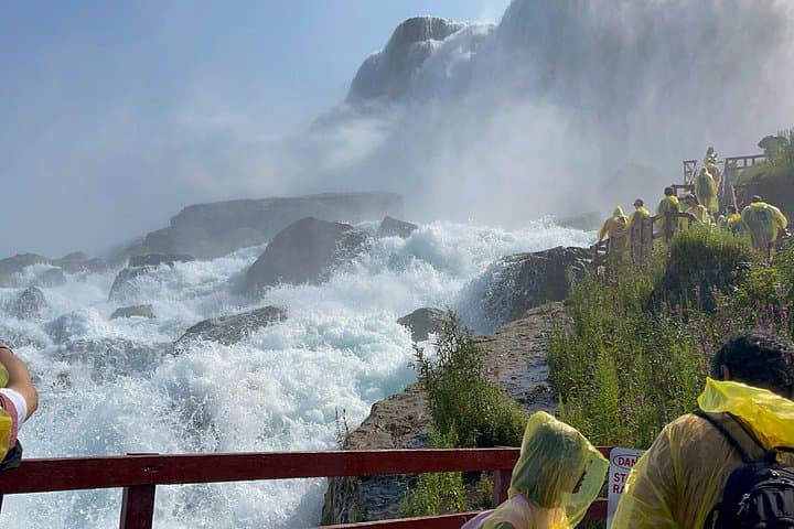 Experience the Thrill of Niagara Falls Cave of the Winds Afternoon Tour photo 4