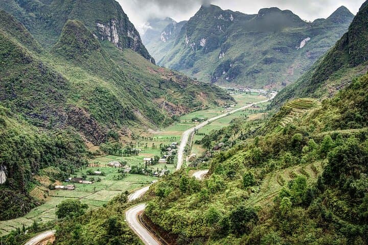 3-Day Mai Chau & Pu Luong Cycling Trip from Hanoi — Homestays, Rice Terraces & Karst Rides photo 3