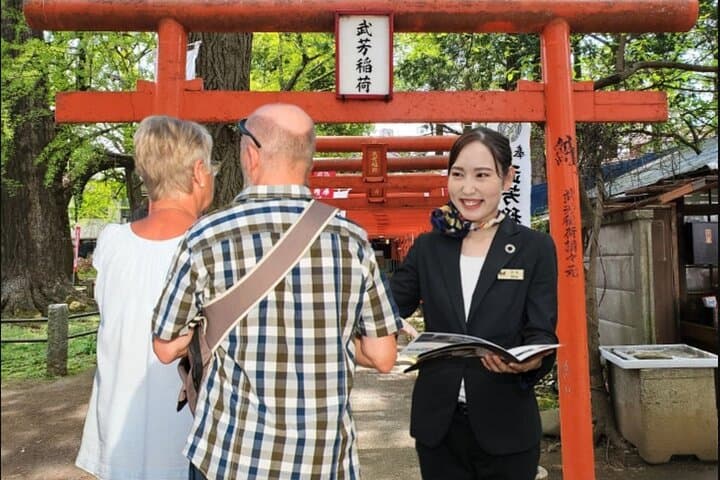 Tokyo Private Tour: Traditional Districts, Markets & Modern Architecture photo 2