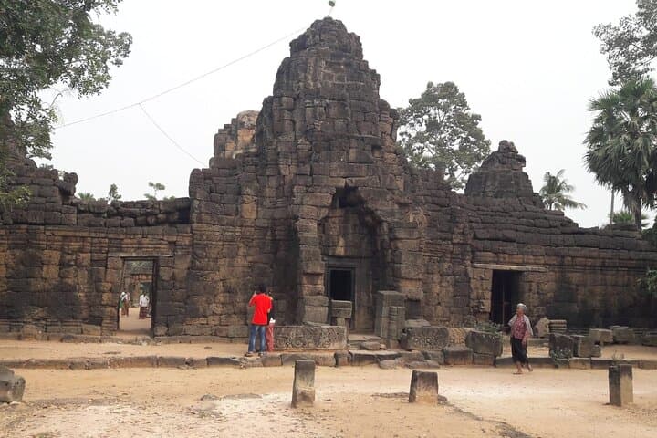 Phnom Chisor & Tonle Bati Day Trip from Phnom Penh — Temples, Lake & Countryside photo 6