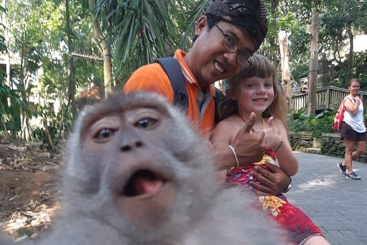 Best Ubud Full-Day Private Tour — Tegalalang Rice Terrace, Monkey Forest & Tegenungan Waterfall photo 4
