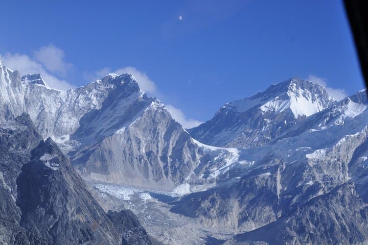 Private Luxury Everest View Heli Tour — 5-Day High-Altitude Sky Escape photo 2