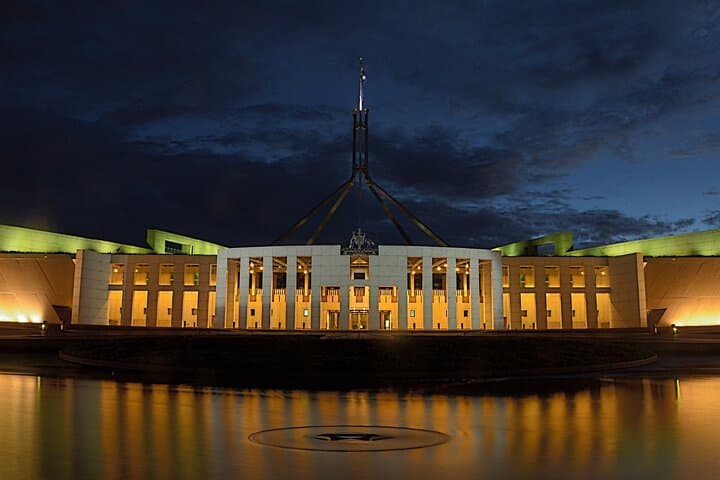 Canberra in a Day: Mount Ainslie, Parliament House & War Memorial Tour photo 3