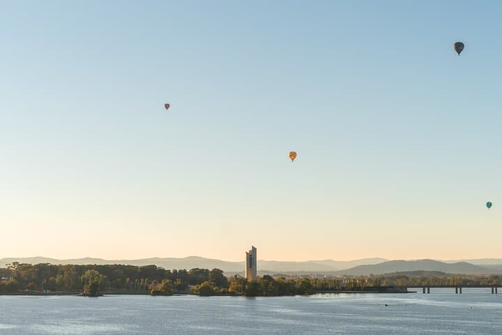 Canberra in a Day: Mount Ainslie, Parliament House & War Memorial Tour photo 6