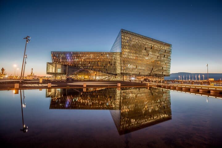 4-Day Reykjavík: Golden Circle, Blue Lagoon & Northern Lights Tour photo 3