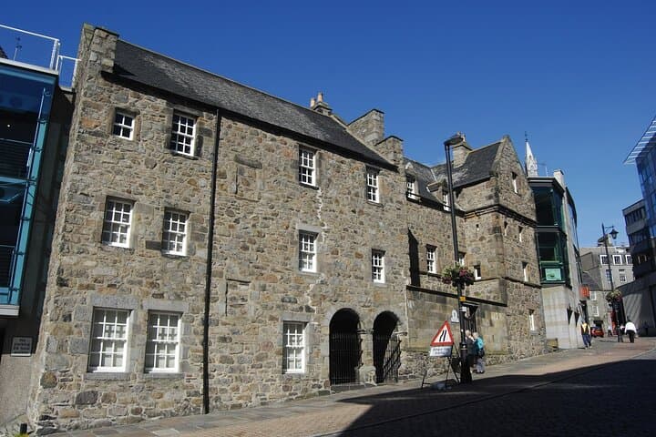 Dark Side of Aberdeen: Self-Guided Audio Walk of Piracy, Slavery & Insurrection