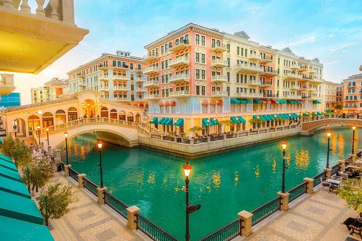 Doha Highlights: Souq Waqif, Katara & Pearl Island 4–5 Hour Guided Tour photo 2