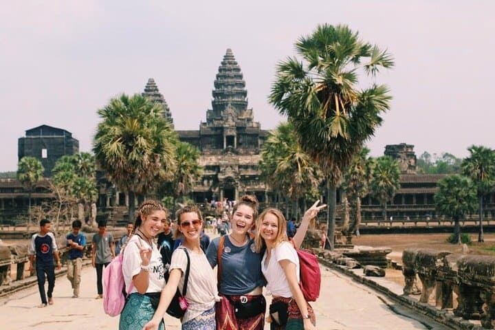 Custom Deluxe Siem Reap Tours — Temples, Kulen Mountain & Floating Villages photo 3