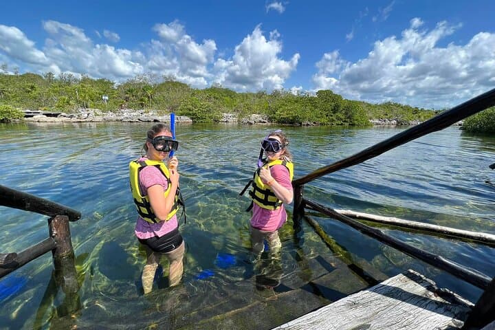 Private Akumal Sea Turtle Encounter and Yal-Ku Lagoon Snorkel photo 2