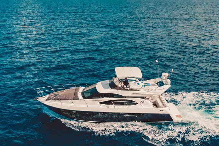 Private 8-Hour Azimut Yacht Tour to Cozumel: Playa Palancar, El Cielo & Snorkeling photo 3