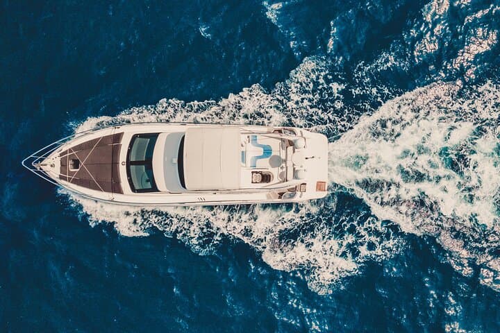 Private 8-Hour Azimut Yacht Tour to Cozumel: Playa Palancar, El Cielo & Snorkeling photo 4