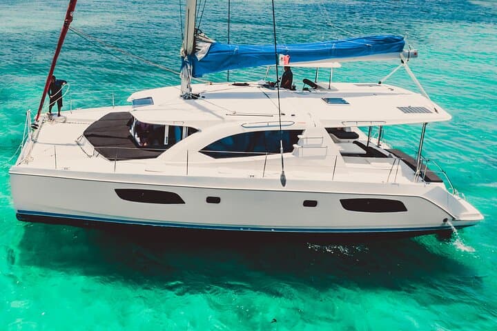 Private 8-Hour Leopard Catamaran to Playa Palancar — Snorkel, Fish & Open Bar photo 2