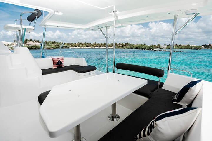 Private 8-Hour Leopard Catamaran to Playa Palancar — Snorkel, Fish & Open Bar photo 4
