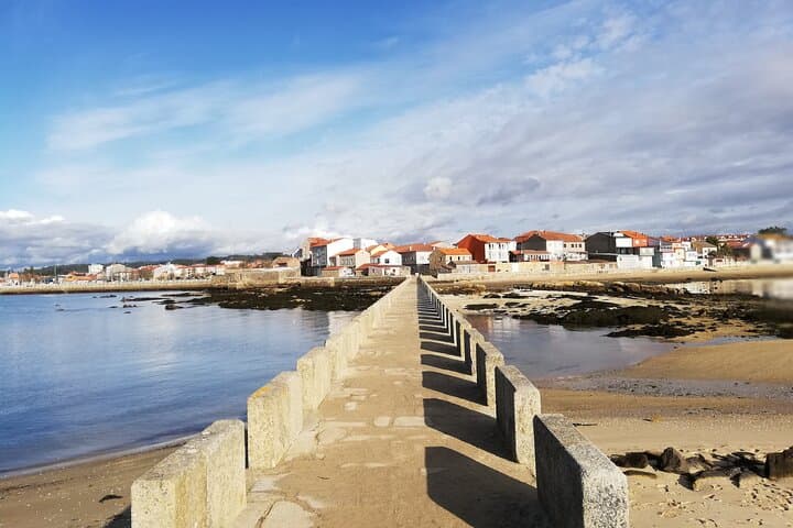 Rías Baixas Day Tour: Arousa Island, Combarro & Mussel Boat Experience
