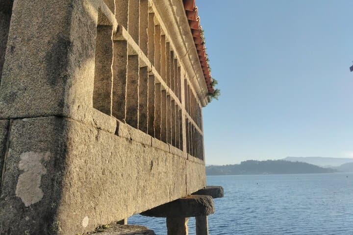 Rías Baixas Day Tour: Arousa Island, Combarro & Mussel Boat Experience photo 3