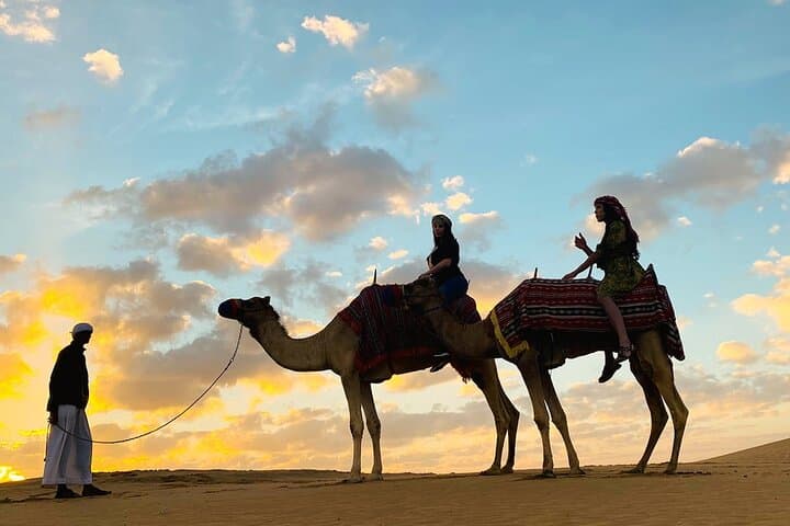 Private Sunrise Red Dune Safari: 4x4 Dune Bashing & Sandboarding near Dubai photo 2