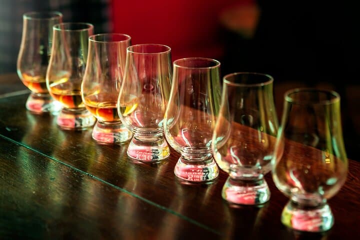 Edinburgh Whisky Trail Walking Tour — Cellar of Scotland Drinks Tasting photo 6