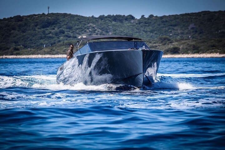 Private Axiom Yacht Charter from Hvar: Luxury Day Cruises to Adriatic Coves photo 2
