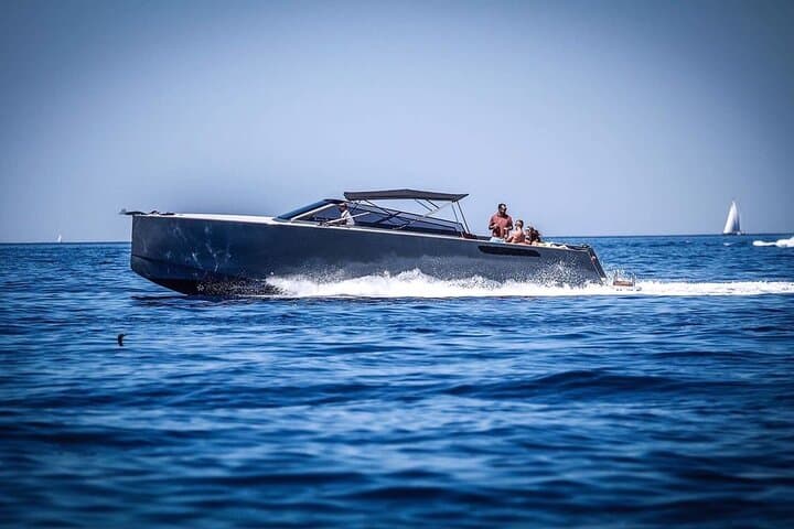 Private Axiom Yacht Charter from Hvar: Luxury Day Cruises to Adriatic Coves photo 4