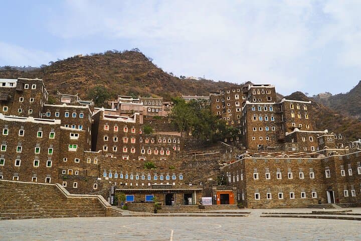 Explore Rijal Almaa & Jabal Sawda: Ancient Village, Juniper Forests, and Honey Tasting photo 2