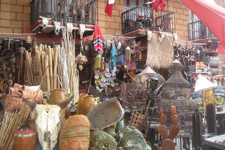 Half-Day Cancun Shopping Tour: Mercado 28, La Isla & Playa Delfines photo 5