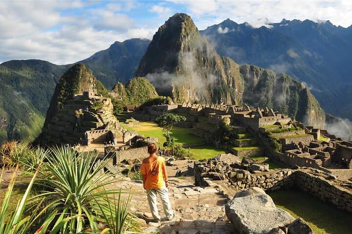 4-Day Guided Inca Trail Trek to Machu Picchu: Original Route, Sun Gate Arrival photo 2