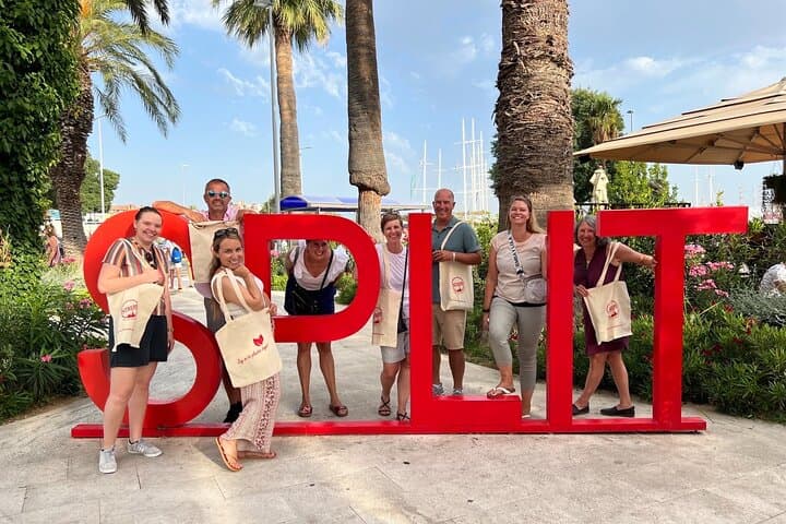 Split Diocletian's Palace Walking Tour & Green Market Food Tasting photo 3