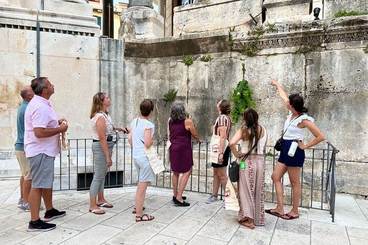 Split Diocletian's Palace Walking Tour & Green Market Food Tasting photo 6