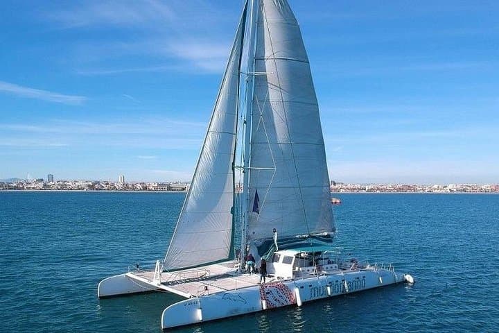 Valencia Catamaran Cruise: 3-Hour Day Sail Aboard Mundo Marino photo 4