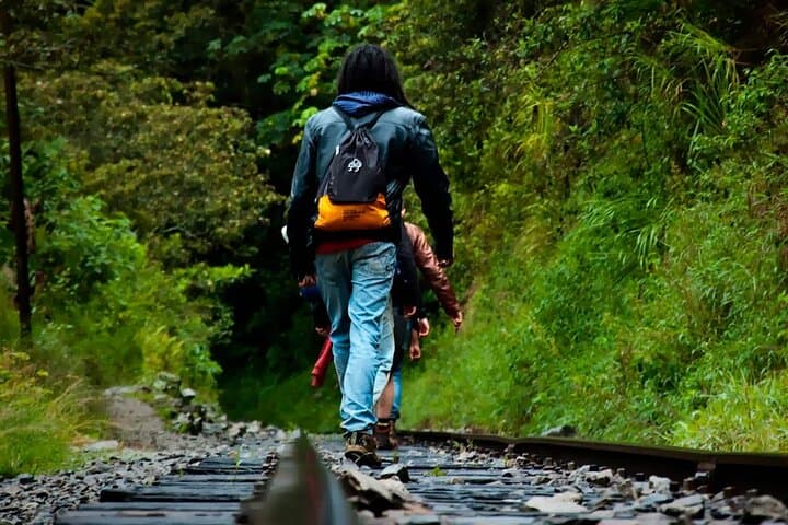 Overnight Machu Picchu via Hydroelectric Hike and Bus: 2-Day Budget Tour from Cusco photo 5