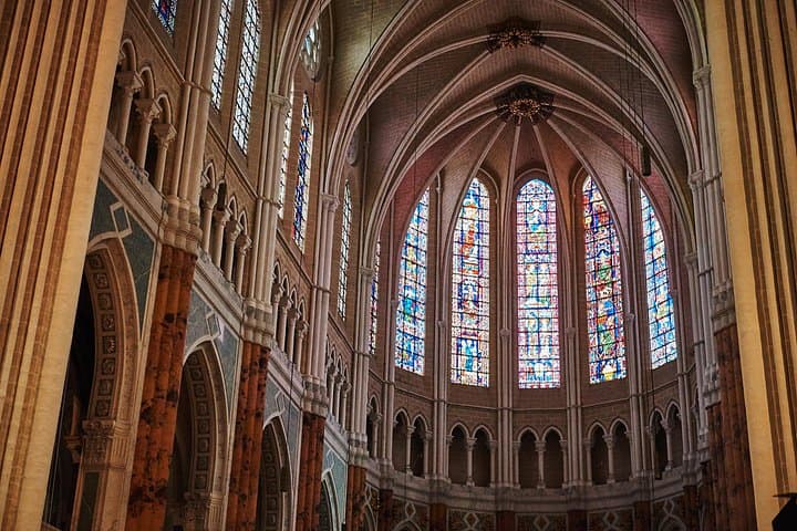 Inside Chartres Cathedral: 90-Minute Guided Tour of Medieval Stained Glass & Labyrinth photo 3