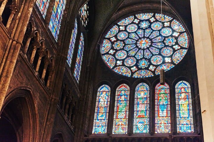 Inside Chartres Cathedral: 90-Minute Guided Tour of Medieval Stained Glass & Labyrinth photo 2