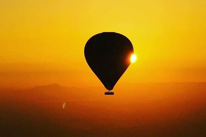 Sunrise Hot Air Balloon Over Luxor — Valley of the Kings Aerial Flight photo 4