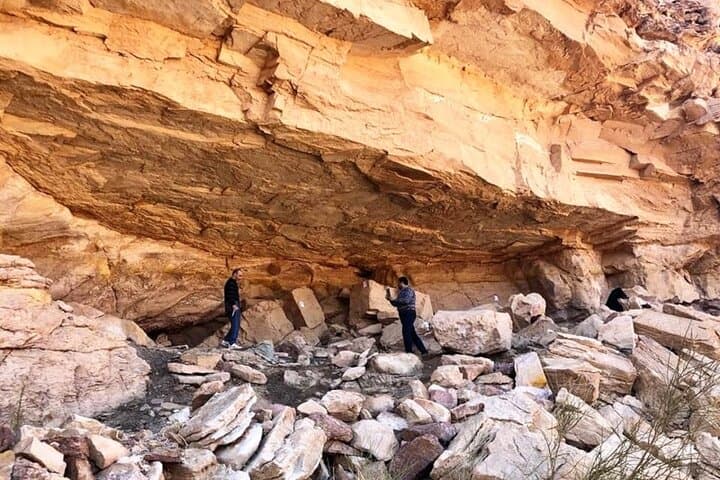 Dahab Cave Paintings Jeep Tour — Ancient Rock Art & Desert Hike photo 6