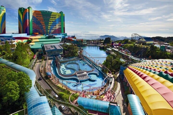 Genting Highlands Day Trip from Kuala Lumpur — Awana SkyWay, Skytropolis & Mountain Views photo 4