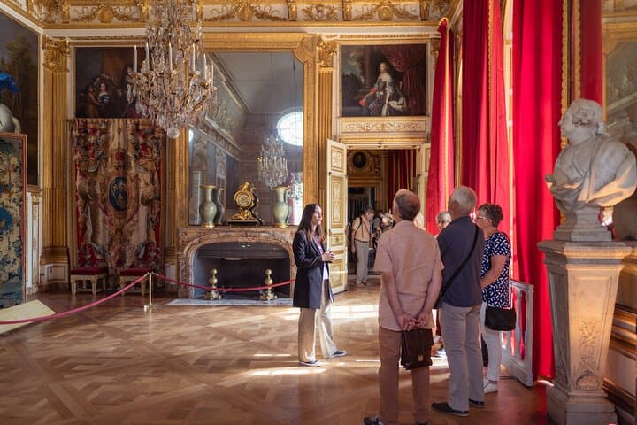 Skip-the-Line Versailles Palace & Gardens Tour by Train from Paris photo 5