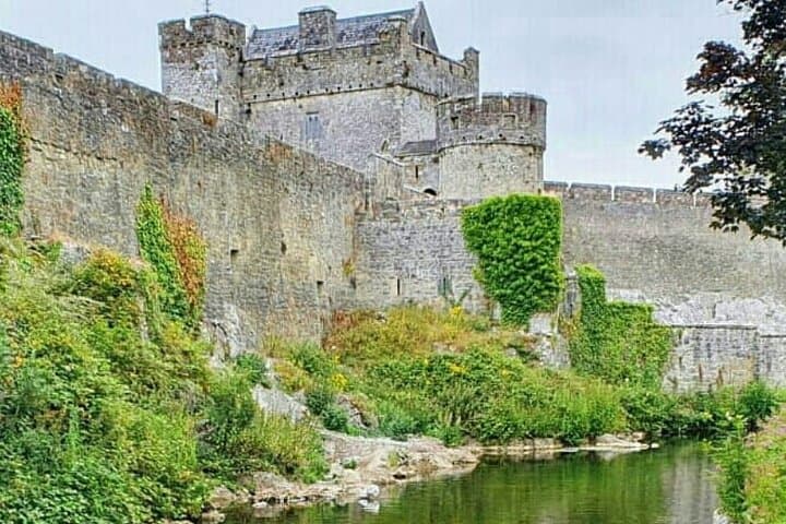 Cork, Cahir Castle & Rock of Cashel Day Tour with Spanish Guide photo 3