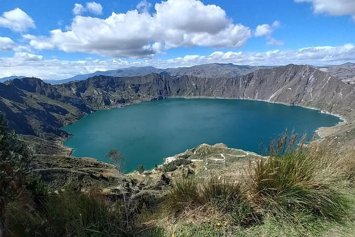 Quilotoa Lagoon and Baños: 2-Day Ecuadorian Highlands Adventure photo 1