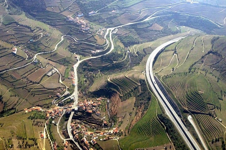 Douro Valley Private Wine Tour: Port & Douro DOC Tastings, Boat Ride & Lunch