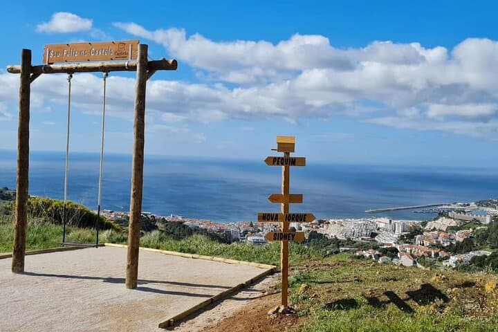 Private Half-Day Tour of Sesimbra & Arrábida: Castle Views, Winery Tasting, and Azulejo Workshop photo 6