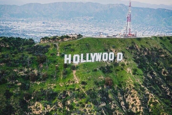 Ultimate Helicopter Tour of Long Beach & Los Angeles: Coast to Hollywood in 60 Minutes photo 2