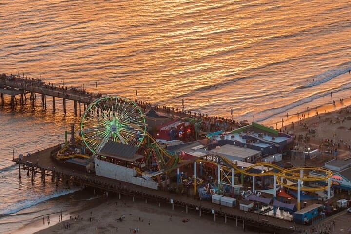 Ultimate Helicopter Tour of Long Beach & Los Angeles: Coast to Hollywood in 60 Minutes photo 4